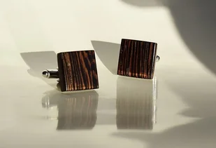 Spinki do mankietów z drewna wenge - Spinki do mankietów i krawatów - miniaturka - grafika 1