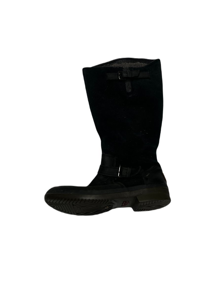 Czarne ocieplane kozaki damskie zamek UGG 40