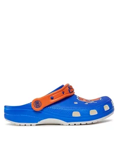 Crocs Klapki Crocs Classic Nba New York Knicks Clog 208862 Biały - Klapki i japonki męskie - miniaturka - grafika 1