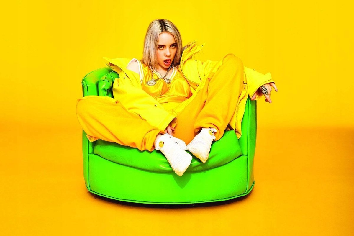 PODKŁADKA POD MYSZ Z Nadruk 22x18cm Billie Eilish Piosenkarka Tekst Prezent