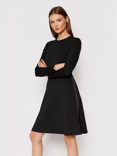 Sukienki - Calvin Klein Sukienka codzienna Milano K20K203287 Czarny Regular Fit - grafika 1