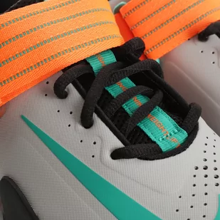 Buty treningowe unisex NIKE SAVALEOS - Buty sportowe męskie - miniaturka - grafika 4