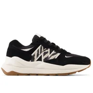 Buty sportowe damskie - Buty New Balance W5740APA - czarne - miniaturka - grafika 1