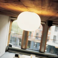 Lampy sufitowe - FLOS Lampa sufitowa designerska GLO-BALL, możliwość ściemniania, biały / opal, salon / jadalnia, szkło, design - miniaturka - grafika 1