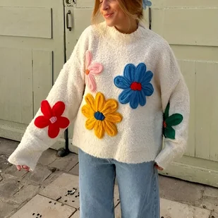 TEMU Sweter Damski z Eleganckim Kwiatowym Wzorem - Pastelowy Sweter z Czerwonymi/Niebieskimi/Żółtymi Kwiatami, Całoroczny i Stylowy na Codzień oraz - Swetry damskie - miniaturka - grafika 1