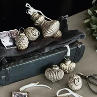 Ozdoby bożonarodzeniowe - Świąteczna zawieszka, zestaw 6 szt. Ménoire - miniaturka - grafika 1