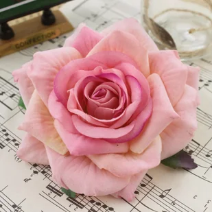 TEMU 10 szt. Aksamitne Sztuczne Główki Róż – Realistyczne Czerwone, Różowe i Fioletowe Róże na Wesele, Dekoracje do Zdjęć, Kapeluszy i Bransoletek – - Sztuczne kwiaty - miniaturka - grafika 1