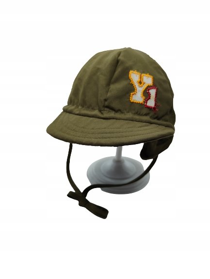 Czapka dziecięca wiosenna Doll z troczkami i daszkiem Uv 49