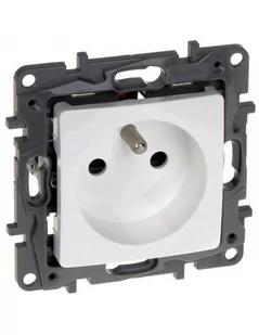 Gniazdo pojedyncze LE-764540 Niloe 230V 16A LEGRAND - Gniazdka elektryczne - miniaturka - grafika 1