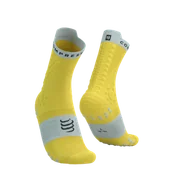 Skarpetki sportowe męskie - COMPRESSPORT Skarpetki do biegania trailowe PRORACING SOCKS V4 TRAIL maize/dawn blue - miniaturka - grafika 1