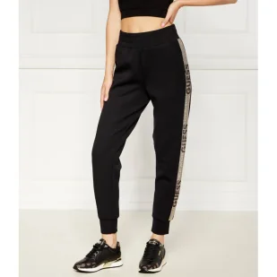 GUESS Spodnie dresowe | Regular Fit - Dresy damskie - miniaturka - grafika 1