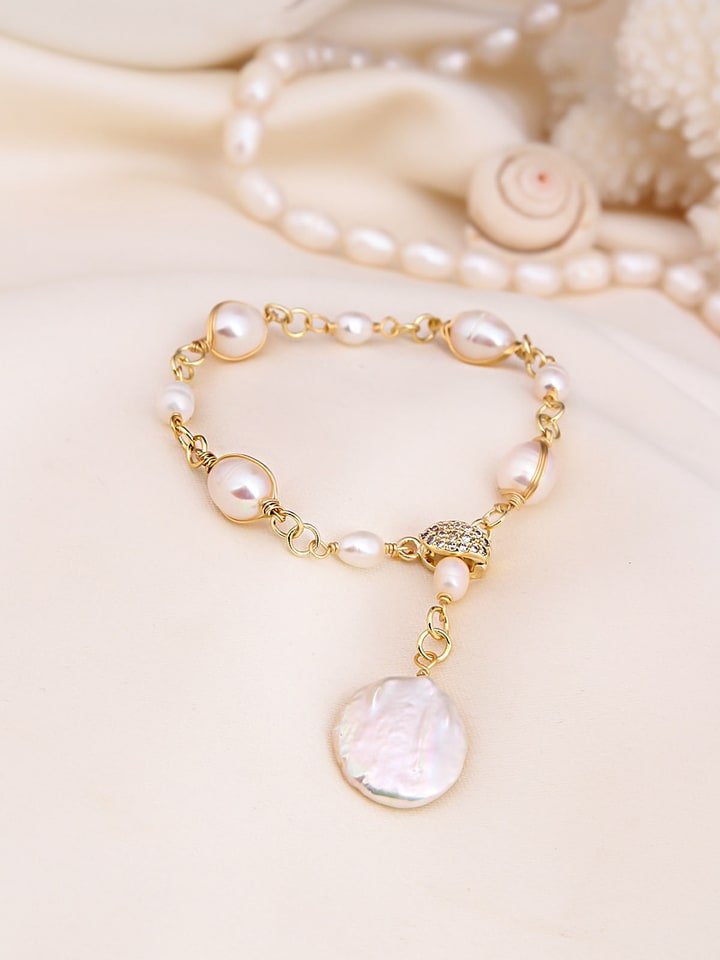 L'Atelier de Gaia Pozłacana bransoletka z cyrkoniami i perłami