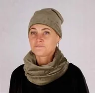 Czapki damskie - Prezent Dla Niej Czapka I Komin Welur - miniaturka - grafika 1