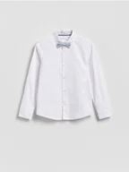 Bluzki dla chłopców - Reserved - Elegancka koszula z muchą - biały - miniaturka - grafika 1