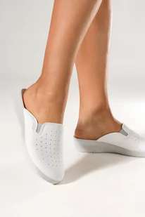 Białe klapki damskie Inblu sanitarne medyczne skórzana wkładka soft 50000034-CA - Klapki i japonki damskie - miniaturka - grafika 1