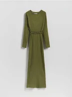 Sukienki - Reserved - Prążkowana sukienka z wiskozą - ciemnozielony - miniaturka - grafika 1