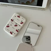 Lusterka do makijażu - TEMU Ładne Damskie Lustro do Makijażu z Wiśniami – Przenośne Składane Lusterko w Kieszonkowym Etui, Podróżne Lustro Kosmetyczne na Prezent Urodzinowy - miniaturka - grafika 1