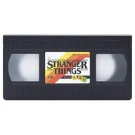 Gadżety dla niej i dla niego - Lampka Stranger Things VHS - PALADONE - miniaturka - grafika 1