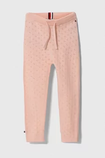 Spodnie i spodenki dla dziewczynek - Tommy Hilfiger spodnie dresowe bawełniane niemowlęce kolor różowy gładkie - grafika 1