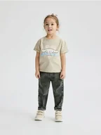 Bluzki dla niemowląt - Reserved - T-shirt Cinnamoroll - kremowy - miniaturka - grafika 1