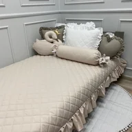 Koce i narzuty dla dzieci - PIKOWANA NARZUTA 110x180cm BEŻOWA Z FALBANĄ - miniaturka - grafika 1