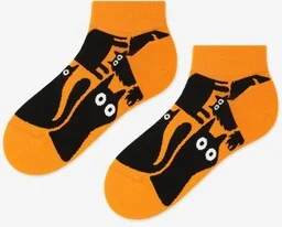Stopki męskie pomarańczowe w czarne koty Spooky Cat Marilyn - Skarpetki męskie - miniaturka - grafika 1