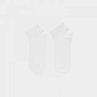 Skarpetki męskie - Męskie skarpetki basic (2-pack) OUTHORN OTHAW22USOCM013 - białe - Outhorn - grafika 1