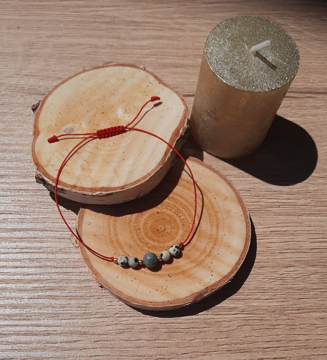 Bransoletka Jaspis i Oko Orła, czerwony sznurek, regulowana, prezent