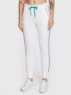 Dresy damskie - United Colors Of Benetton Spodnie dresowe 3J68P0472 Biały Regular Fit - grafika 1
