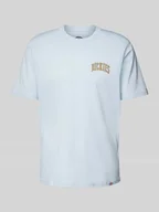 Koszulki męskie - T-shirt z nadrukiem z logo model ‘AITKIN’ - miniaturka - grafika 1