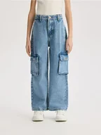 Spodnie i spodenki dla dziewczynek - Reserved - Jeansy wide leg z kieszeniami cargo - niebieski - miniaturka - grafika 1