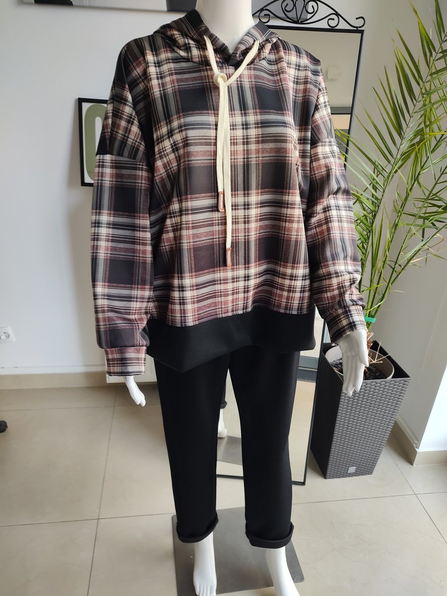 Masełkowy dres oversize z kapturem - krata czarny One size