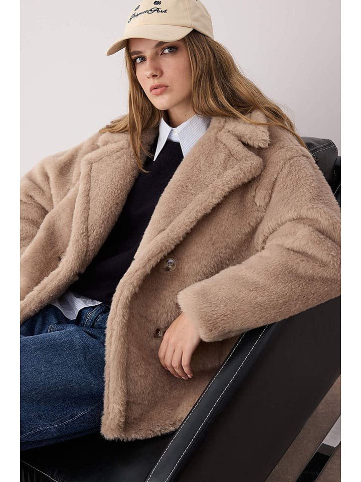 trendyol Kurtka pluszowa w kolorze jasnobrązowym