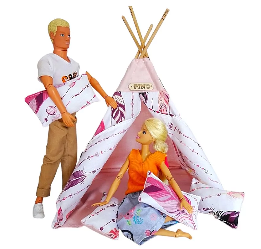 Komplet Tipi dla lalek Barbie  , wigwam , namiot z poduszkami 9 el. Piórka różowe