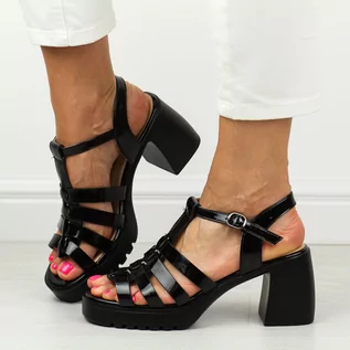 Sandały damskie - Czarne lakirowane skórzane sandały damskie na słupku Vinceza 621 - grafika 1