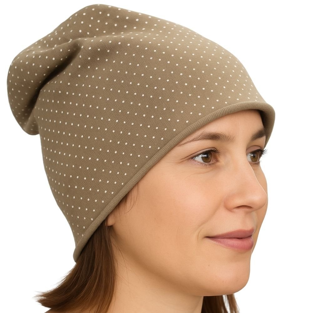 Czapka damska Beanie włoska cienka smerfetka ciemnobeżowa w kropeczki