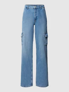 Spodnie damskie - Jeansy z 5 kieszeniami - grafika 1