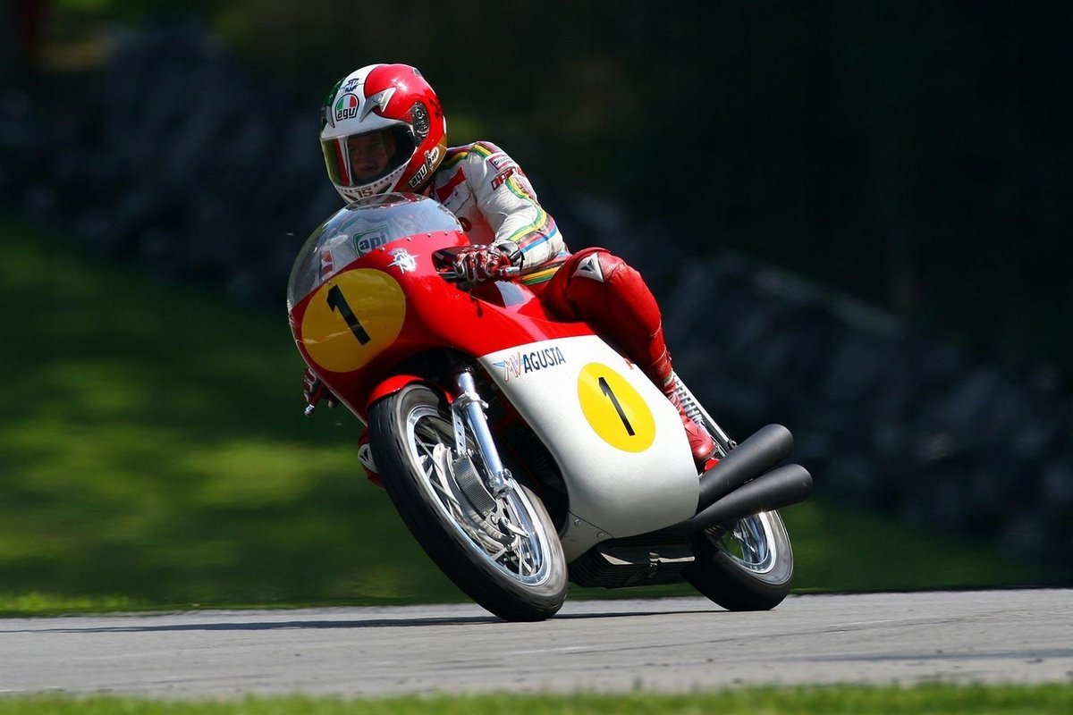 PUZZLE Giacomo Agostini moto GP Motocykl + IMIĘ Pudełko 120 el.