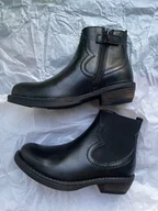 Botki damskie - Botki dziecięce czarne za kostkę UNISA rozmiar 28 - miniaturka - grafika 1