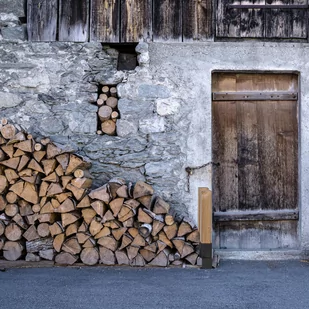 CZARNY STOJAK NA DREWNO KOMINKOWE 8x WSPORNIK - Akcesoria kominkowe - miniaturka - grafika 4