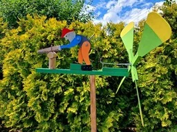 Wiatrak ogrodowy Drwal z piłą ozdoba ogrodowa - Pozostałe ozdoby ogrodowe - miniaturka - grafika 1