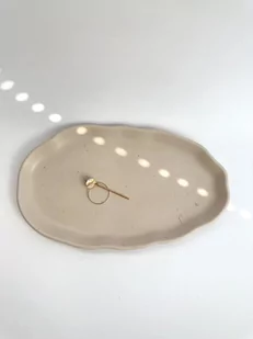 Taca Chmurka Duża Owalna Beżowa - Tace i patery - miniaturka - grafika 1