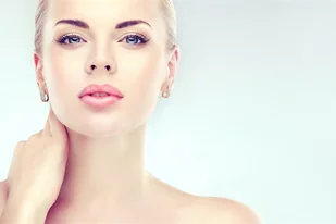 Endermolift – zabieg na twarz, szyję i dekolt w Łodzi - Czasopisma - miniaturka - grafika 1