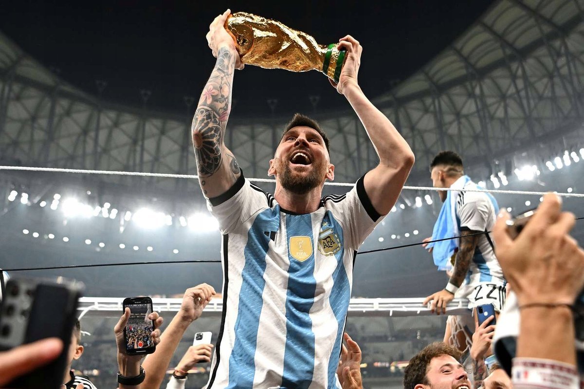 PODKŁADKA POD MYSZ Z Nadrukiem 22x18 cm Lionel Messi Mundial Tekst Prezent
