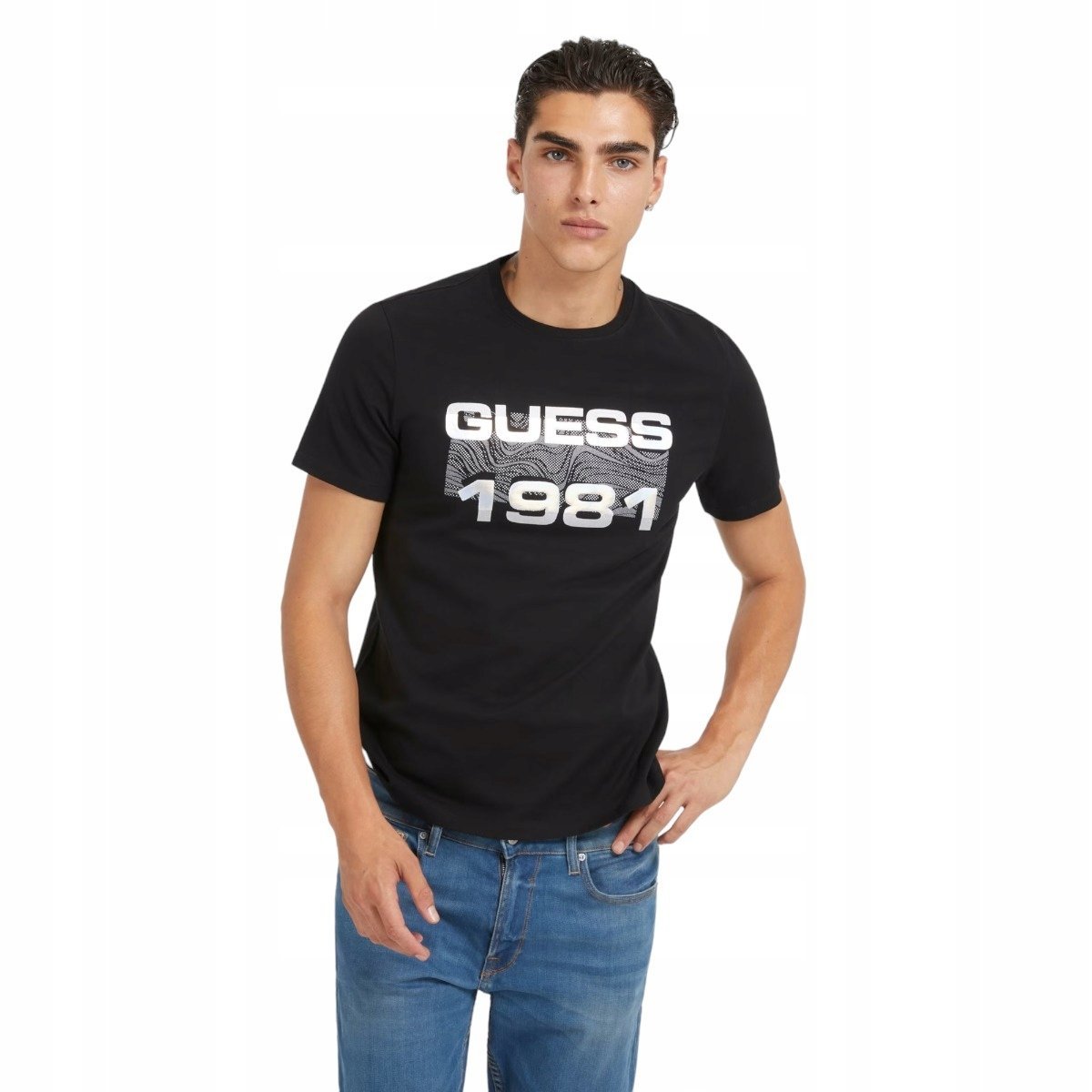 GUESS KOSZULKA MĘSKA T-SHIRT SS CN GUESS 1981 FOI CZARNA r.M