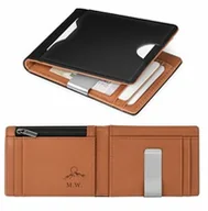 Portfele - Smart portfel skórzany z grawerowanymi inicjałami w kolorze czarno-brązowym dla miłośnika gór podróżnika - miniaturka - grafika 1