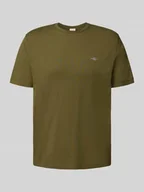 Koszulki męskie - T-shirt o kroju regular fit z wyhaftowanym logo - miniaturka - grafika 1