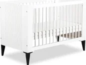 Łóżeczka i kojce - Haciendo el Indio Łóżeczko dziecięce MIA 120x60 białe/czarne LITTLE SKY - miniaturka - grafika 1