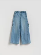 Spodnie i spodenki dla dziewczynek - Reserved - Jeansy super wide leg z kieszeniami cargo - niebieski - miniaturka - grafika 1