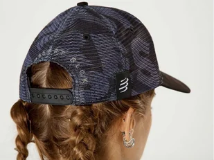 COMPRESSPORT Czapka lifestyle Trucker Cap BLACK EDITION 2020 czarna - Czapki i chusty sportowe męskie - miniaturka - grafika 3